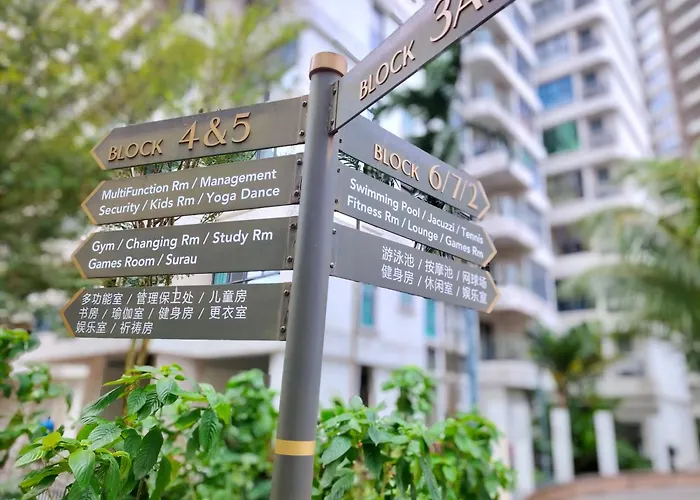 Deluxe 3 Bed 3 Bath Apartment