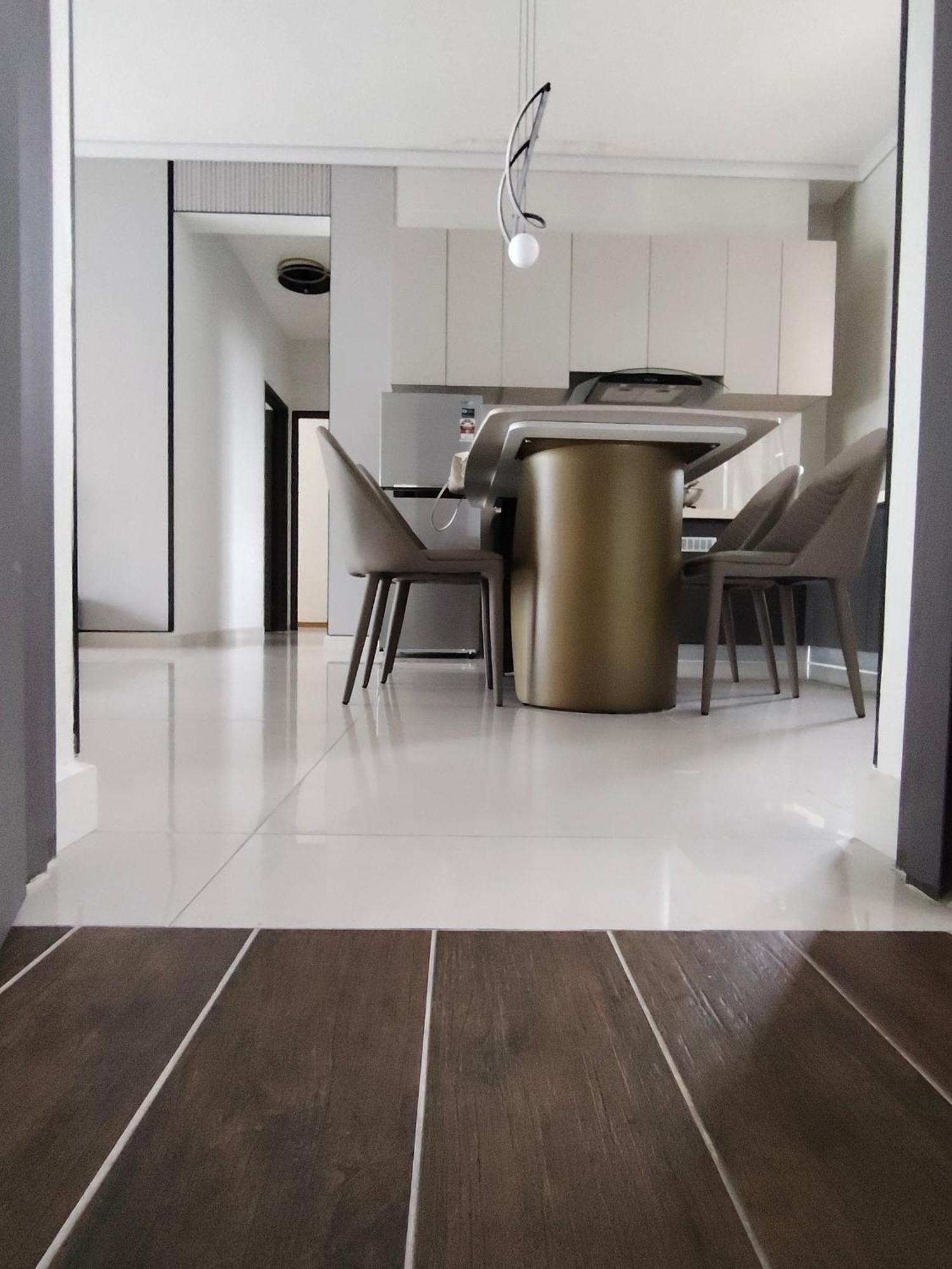 Deluxe 3 Bed 3 Bath Apartment *